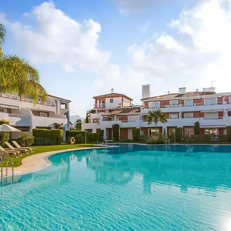 Cozy In With Wifi Appartement Estepona