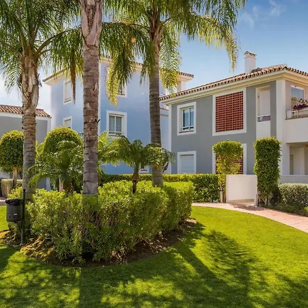 Cozy In With Wifi Appartement Estepona